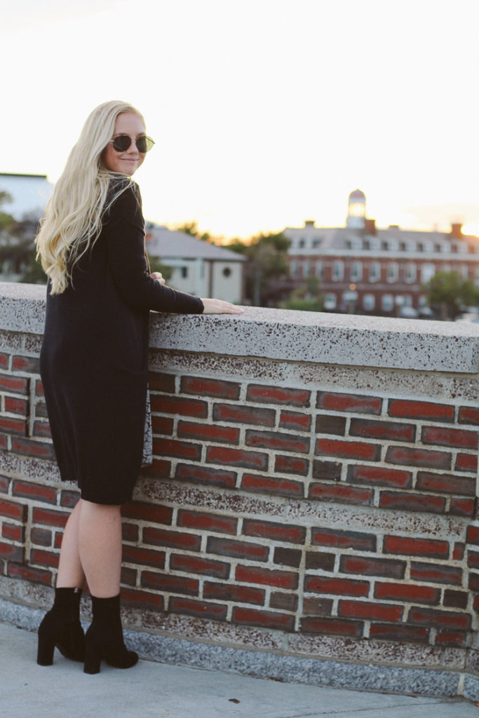 all black fall outfit around harvard