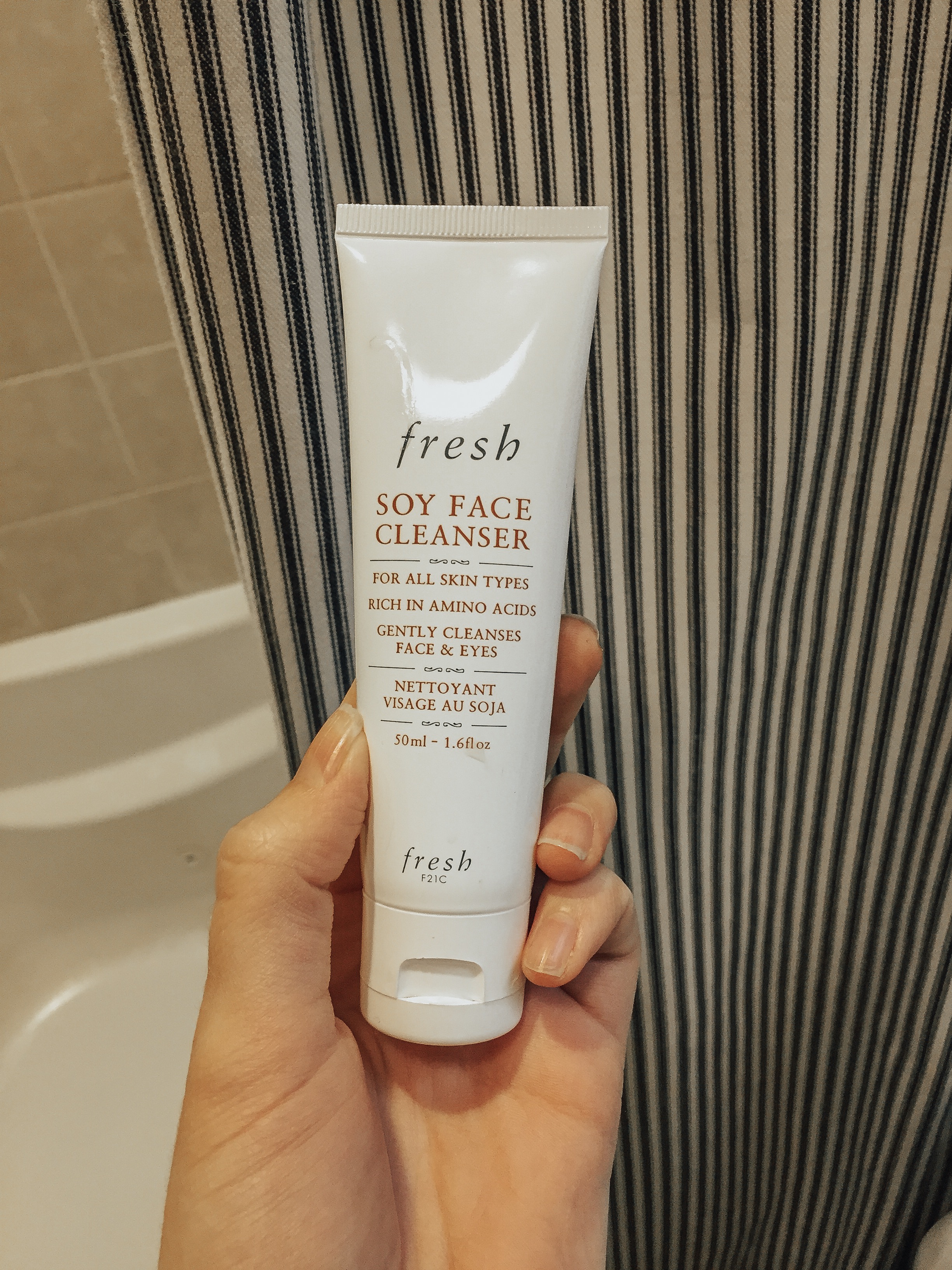 the best face cleanser that i swear by