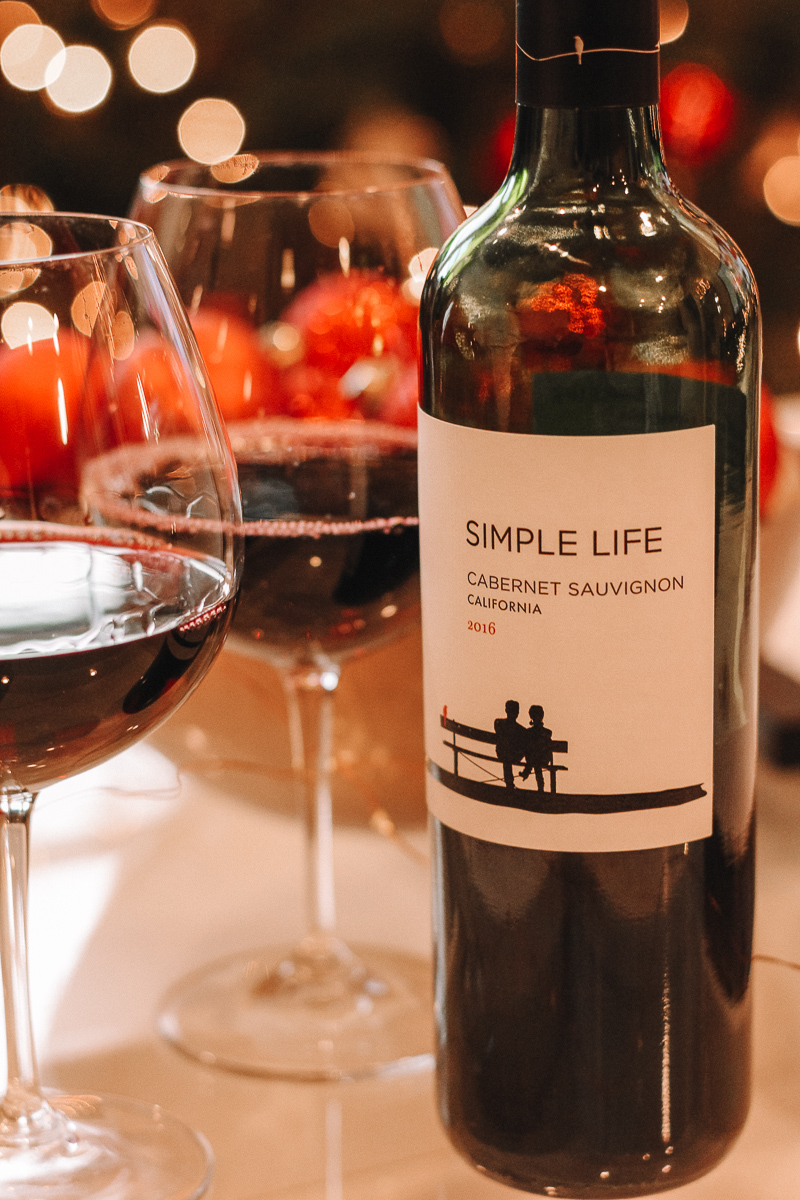 5 ways to simplify your life during the holidays | how to make life easier during the holidays | how to stress less during the holidays | simple life winery | simple life wine | 