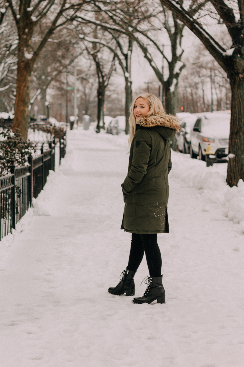 The Best Parka For Staying Warm in the Winter | best winter coats | the best winter coat for winter | best winter coat for winters in New England | what to wear in the winter to stay warm | best parka to stay warm | vince camuto faux fur trim hooded down parka |