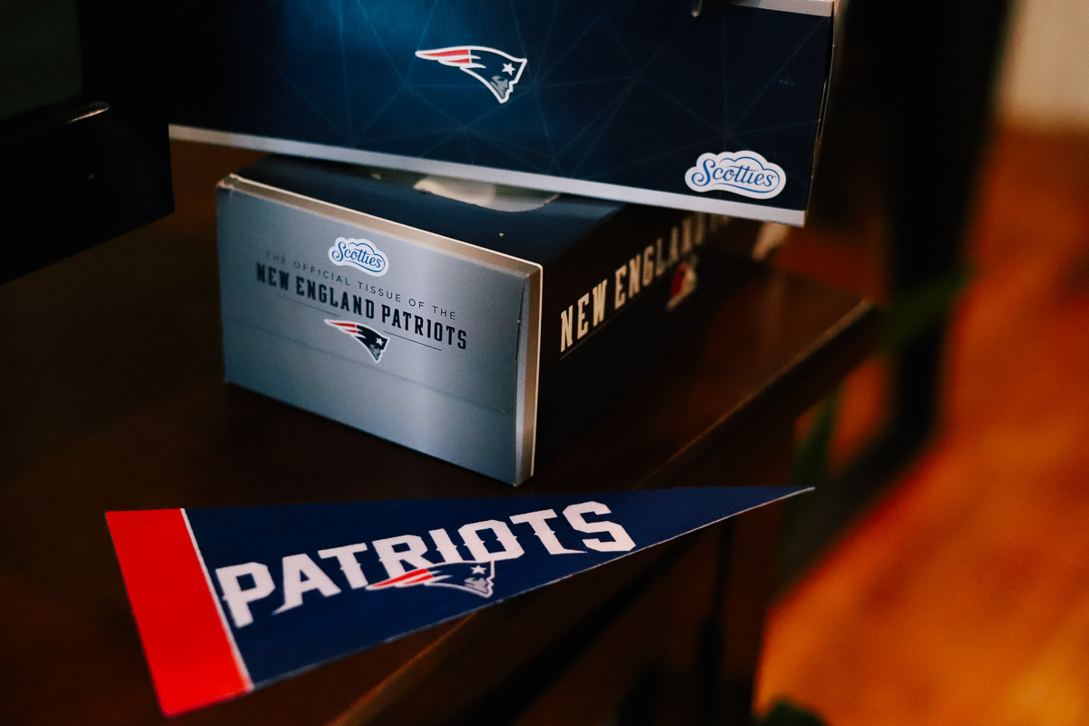 New England Patriots Game Day Party: How to Host Your Own Football Party, game day party, how to host a football party, what to make for a football party, scotties tissues, new england patriots scotties tissues | 