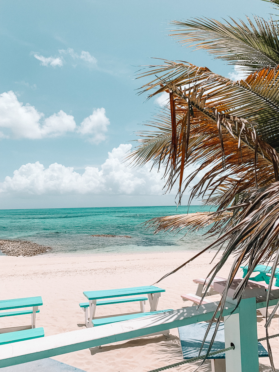 providenciales turks and caicos travel guide | turks and caicos travel guide | providenciales travel guide | where to eat on turks and caicos | local food spots on turks and caicos | Mr. Grouper's Turks and Caicos | da conch shack turks and caicos |