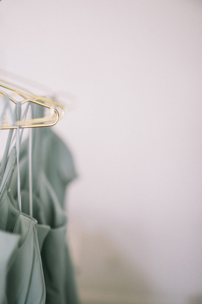 wedding items I purchased from Etsy & Amazon | gold hangers for wedding |